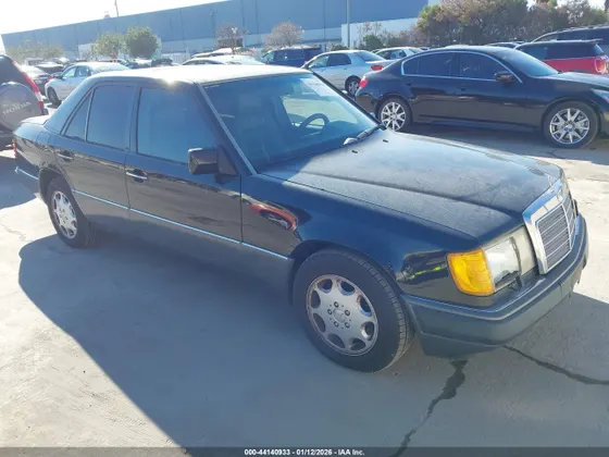 1992 Mercedes-Benz 400 Series 400E