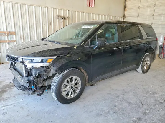 2022 Kia Carnival LX