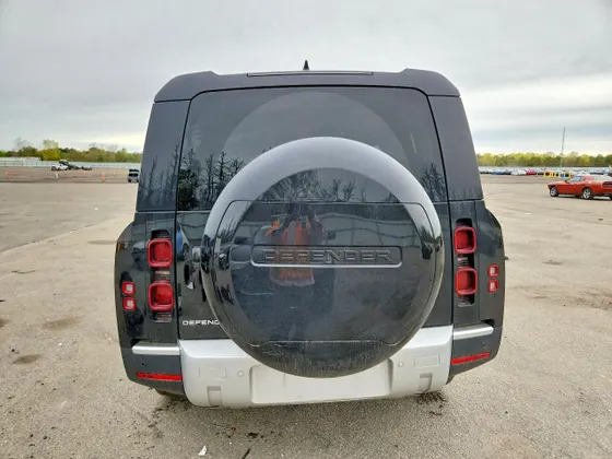 2025 Land Rover Defender S
