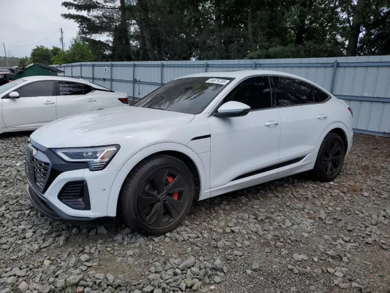 2024 Audi Q8 e-tron Sportback S line Premium Plus
