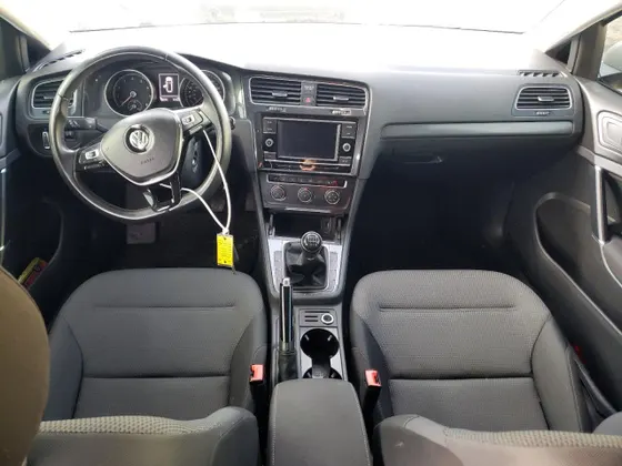 2019 Volkswagen Golf SportWagen S