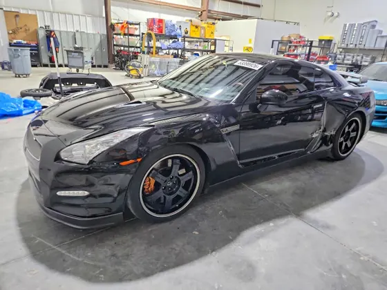 2014 Nissan GT-R Premium