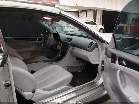 2003 Mercedes-Benz CLK-Class 4.3L