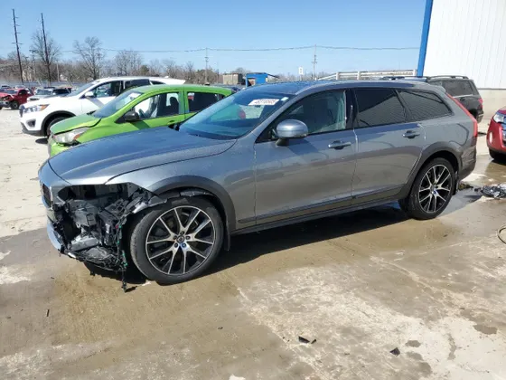 2019 Volvo V90 Cross Country T6 INSCRIPTION