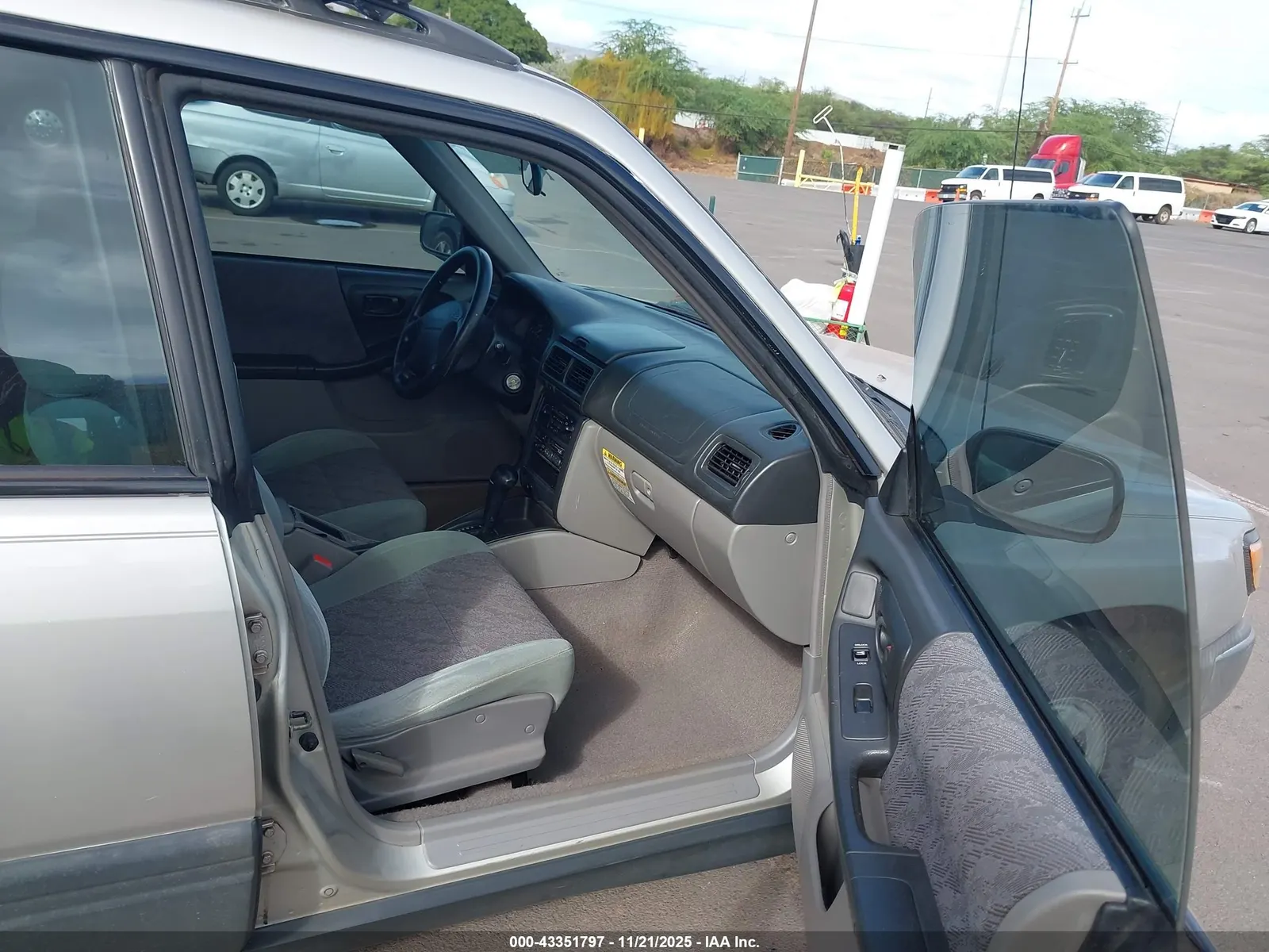 2000 Subaru Forester L