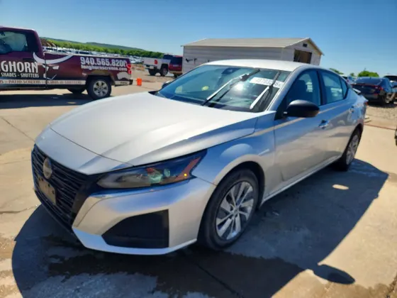 2024 Nissan Altima 2.5 S