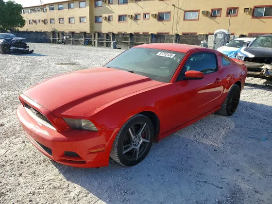 2013 Ford Mustang V6 Premium