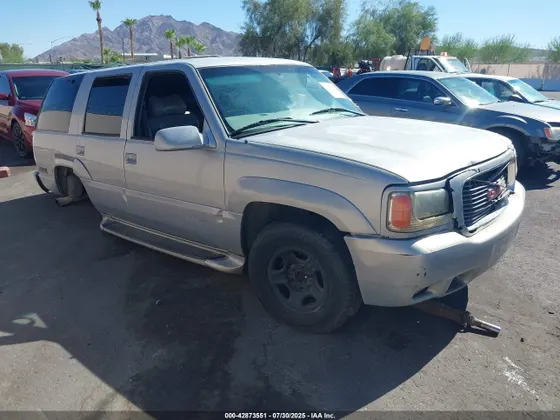 2000 GMC Denali