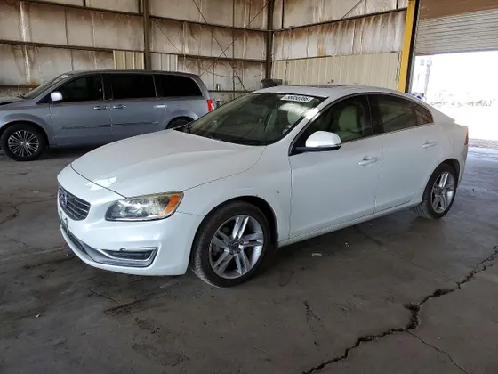 2015 Volvo S60 T5 Platinum
