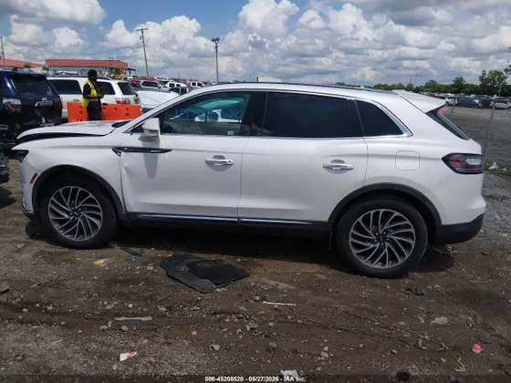 2019 Lincoln Nautilus Reserve