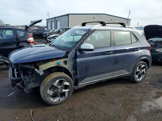 2021 Hyundai Venue Denim