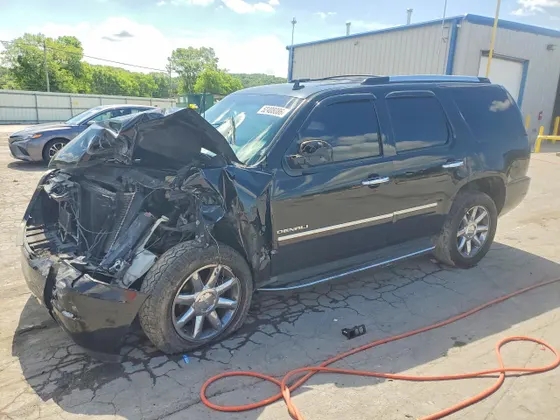 2010 GMC Yukon Denali