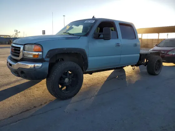 2006 GMC Sierra 3500 SRW SLE2