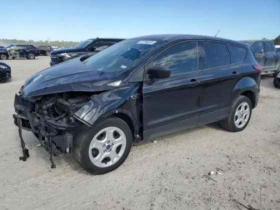 2019 Ford Escape S
