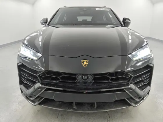 2020 Lamborghini Urus