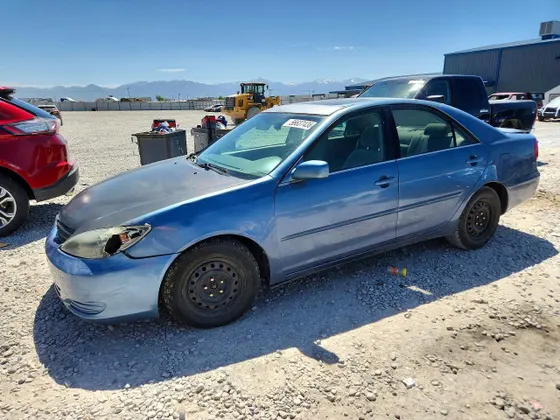 2004 Toyota Camry LE