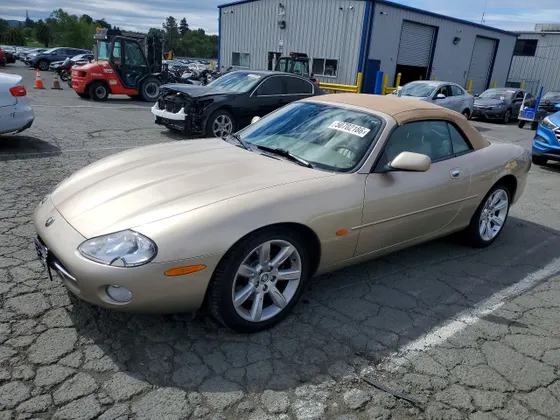 2003 Jaguar XK8
