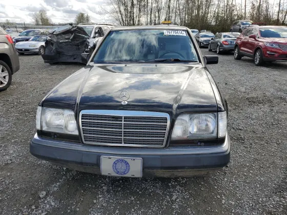 1992 Mercedes-Benz 300 Series 300E