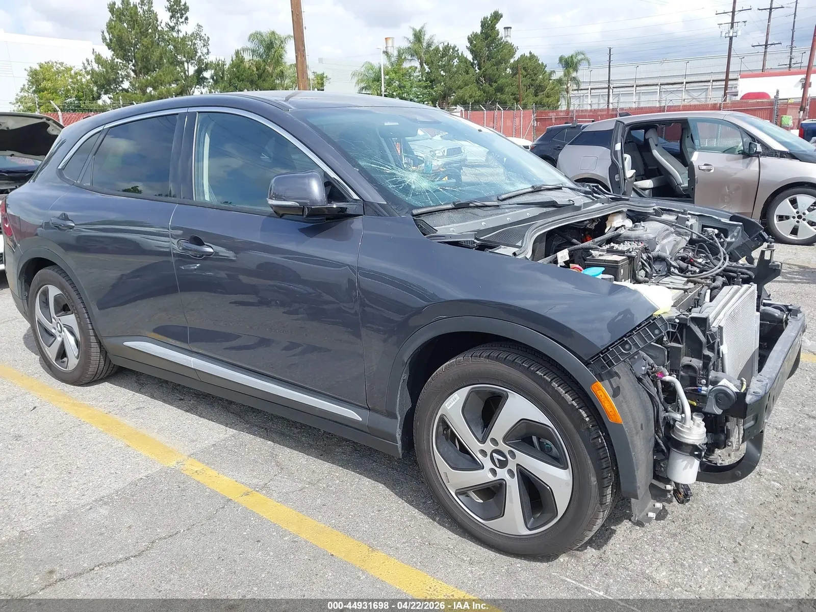 2023 VinFast VF 8 Eco