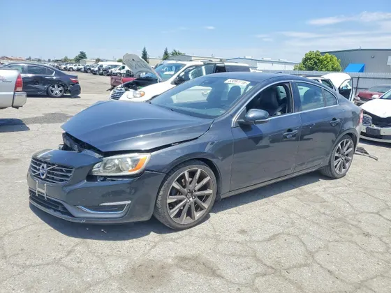 2015 Volvo S60 T5 Drive-E Premier