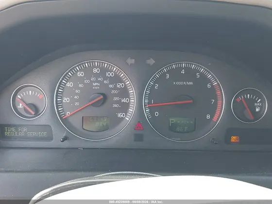 2004 Volvo V70 XC70