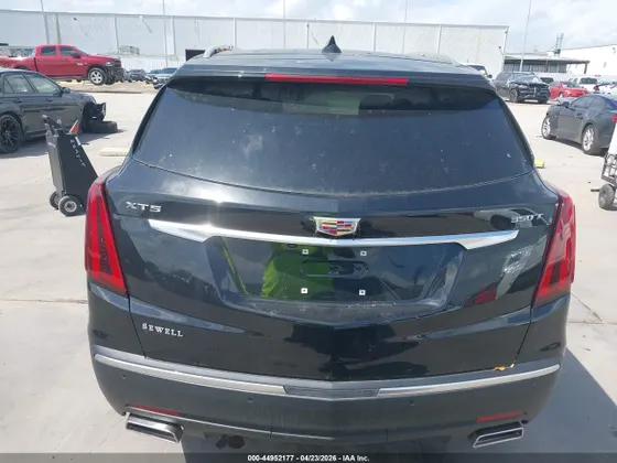 2025 Cadillac XT5 FWD Luxury