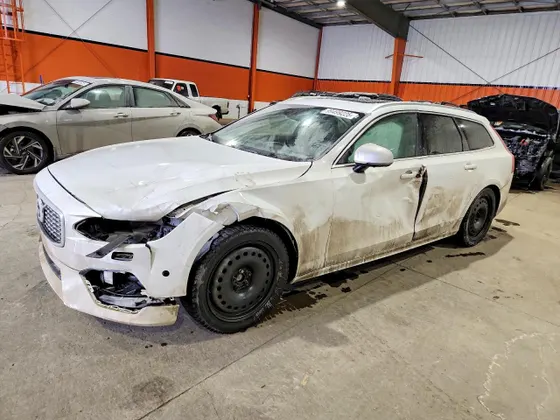 2019 Volvo V90