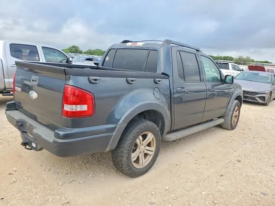 2010 Ford Explorer Sport Trac XLT