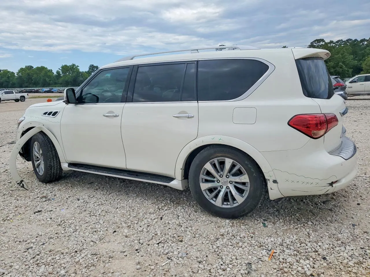 2015 INFINITI QX80
