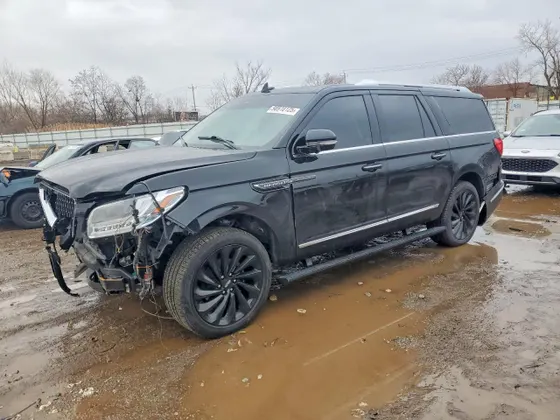 2021 Lincoln Navigator L Reserve