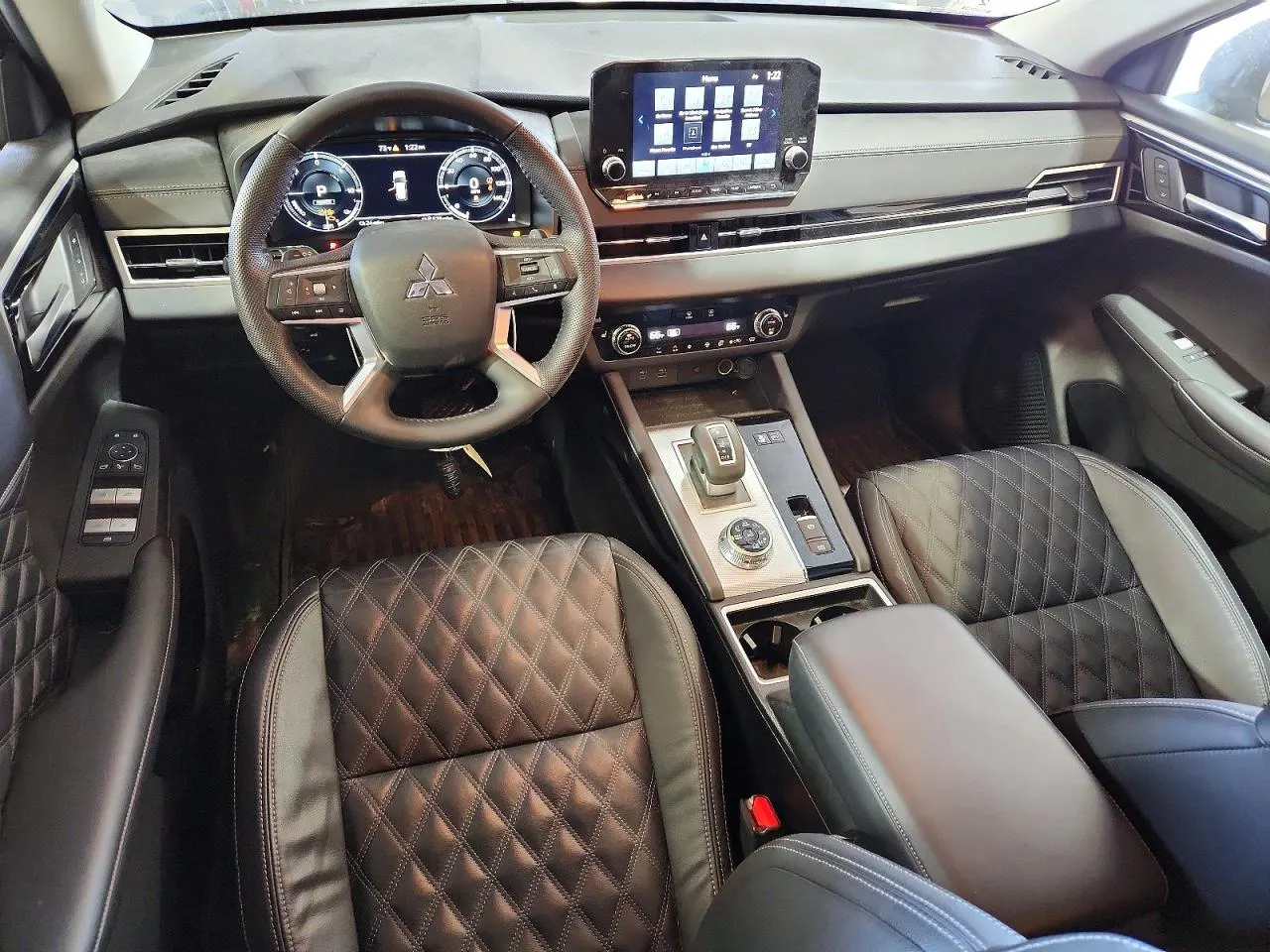 2023 Mitsubishi Outlander PHEV SEL