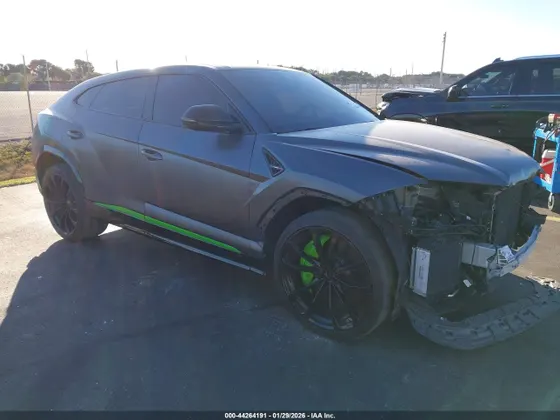 2020 Lamborghini Urus