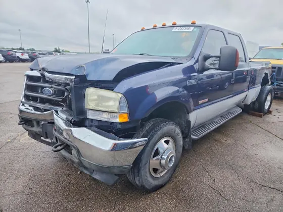 2003 Ford Super Duty F-350 DRW XL