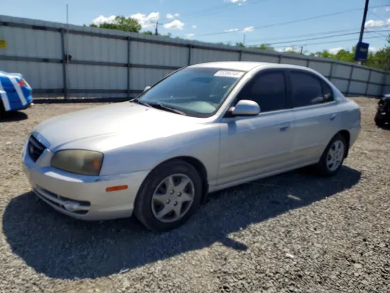2005 Hyundai Elantra GLS