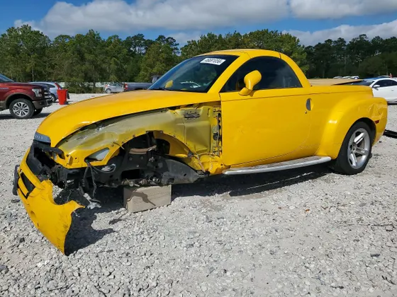 2004 Chevrolet SSR LS
