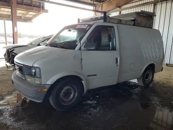 2000 GMC Safari Cargo Van XT