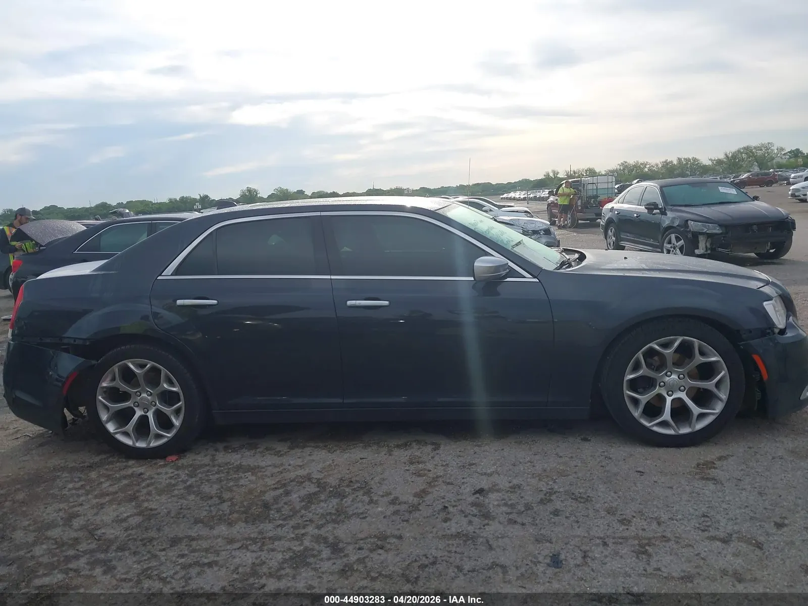 2017 Chrysler 300 300C Platinum