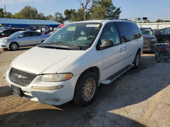 1998 Chrysler Town & Country LXi
