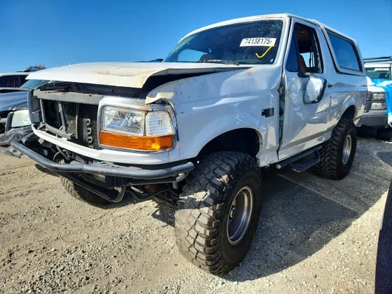 1993 Ford Bronco Custom