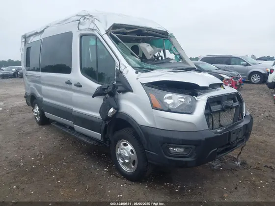 2022 Ford TRANSIT