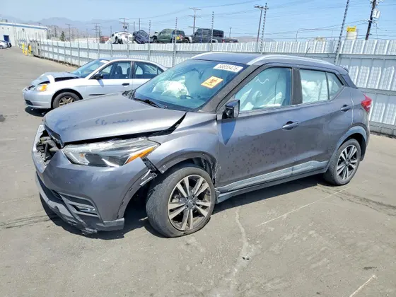 2018 Nissan Kicks S