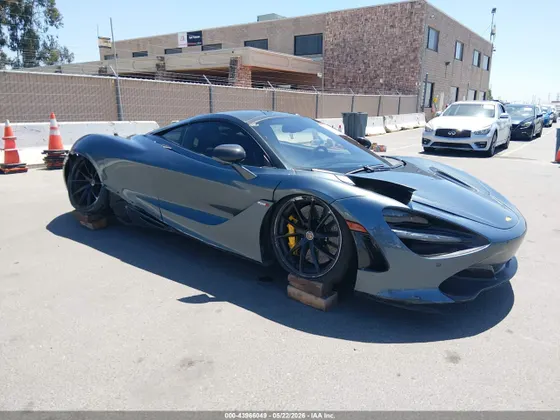 2018 McLaren 720S LUXURY/PERFORMANCE