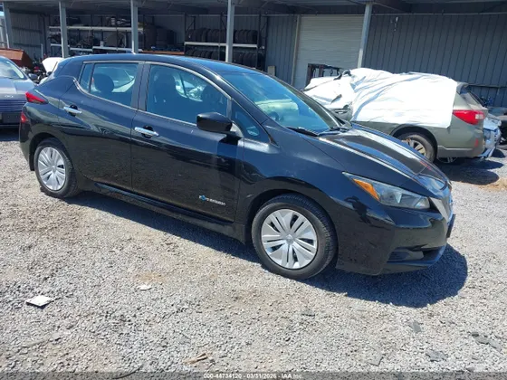 2018 Nissan LEAF S