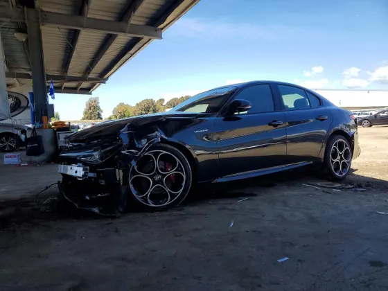 2022 Alfa Romeo Giulia Veloce