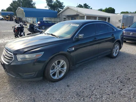 2014 Ford Taurus SEL