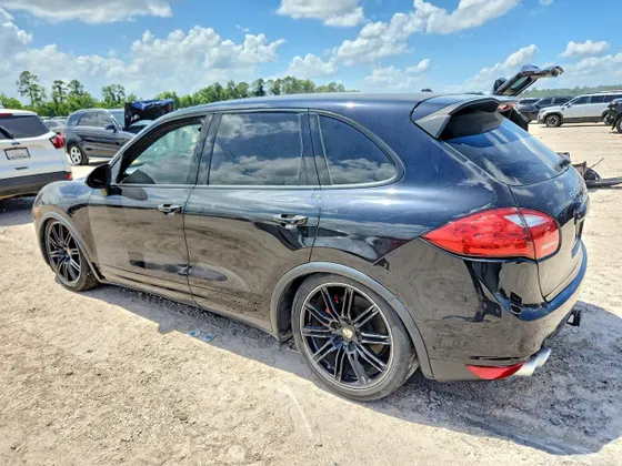 2011 Porsche Cayenne Turbo