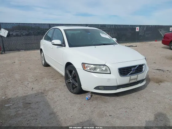 2010 Volvo S40 2.4I