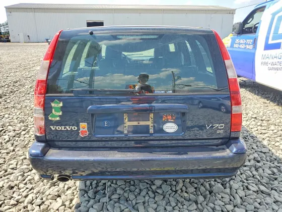 2000 Volvo V70