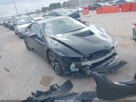 2015 BMW i8