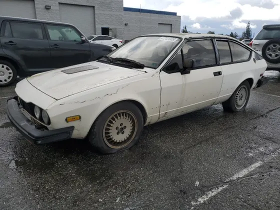 1986 Alfa Romeo GTV V6 2.5